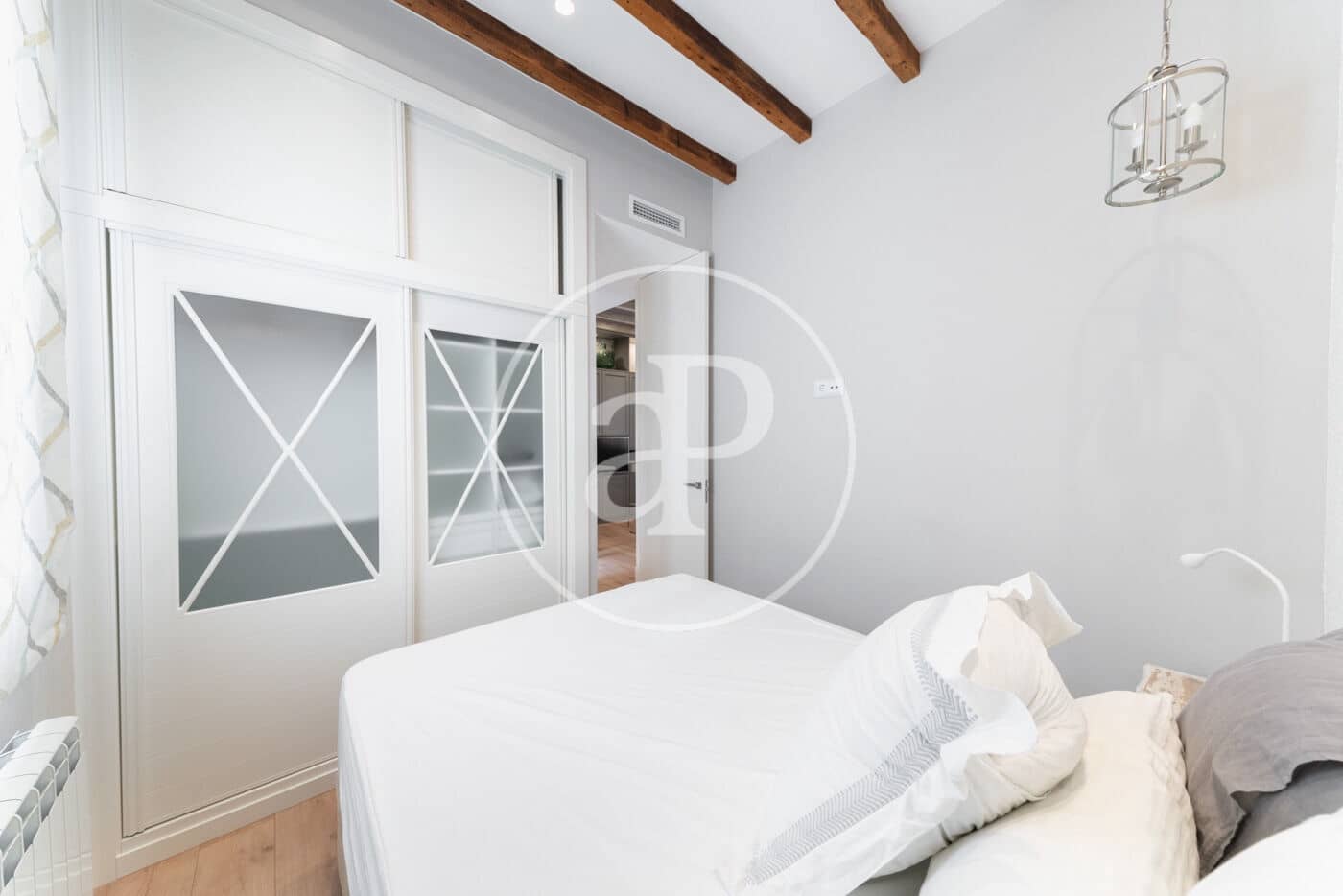 2 quarto Apartamento para arrendar em Madrid cidade - 1 800 € (Ref: 9106715)