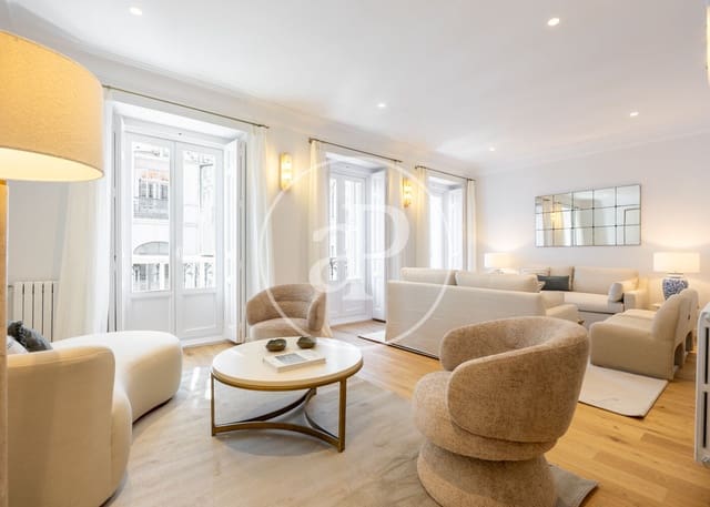3 soveværelse Lejlighed til salg i Jerónimos, Madrid by - € 3.950.000 (Ref: 9108961)