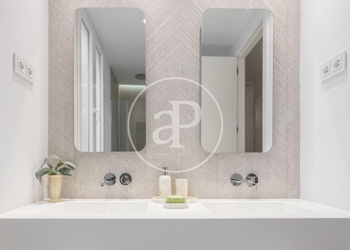 3 soveværelse Lejlighed til salg i Madrid by - € 3.950.000 (Ref: 9108961)