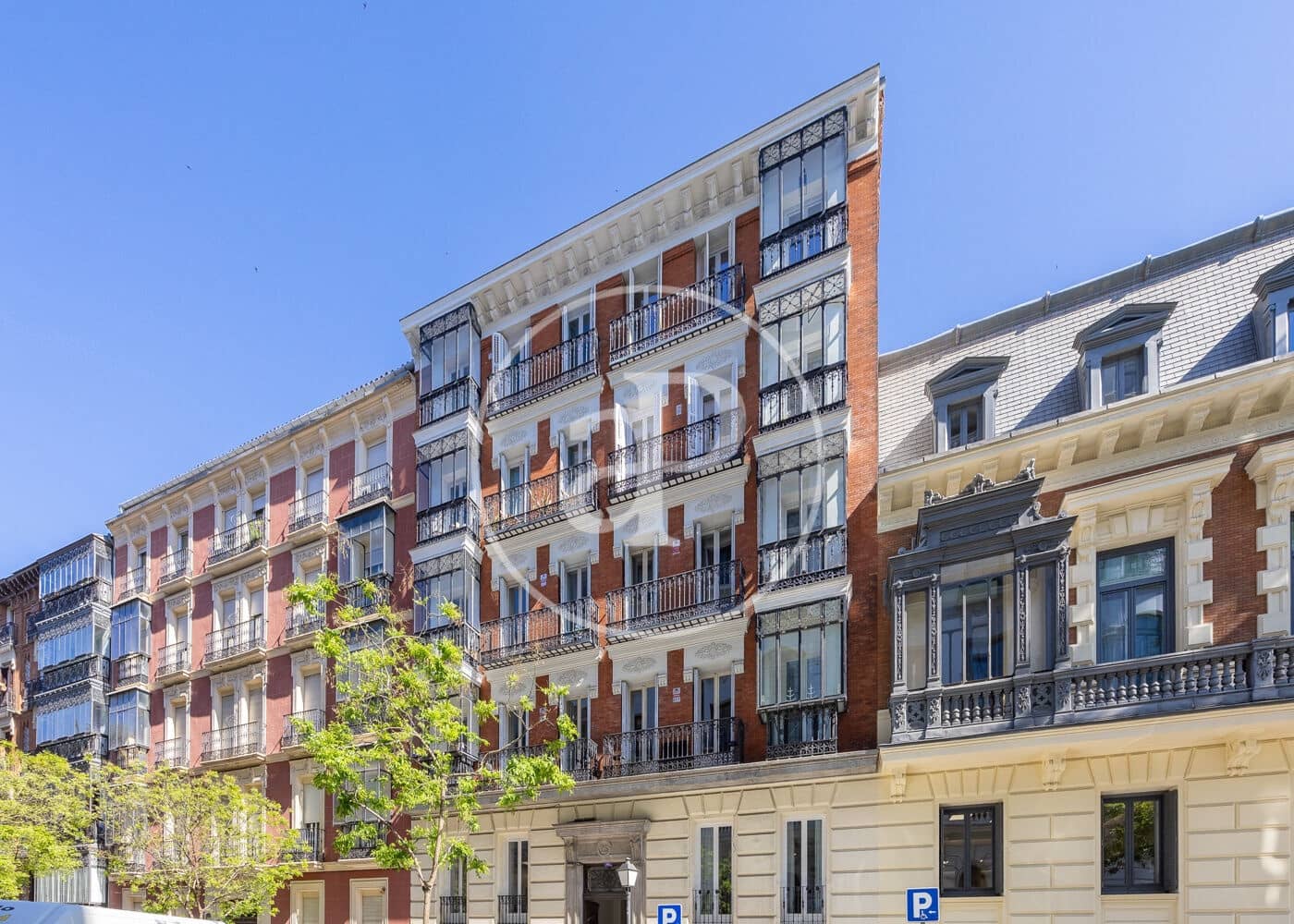 3 soveværelse Lejlighed til salg i Madrid by - € 3.950.000 (Ref: 9108961)