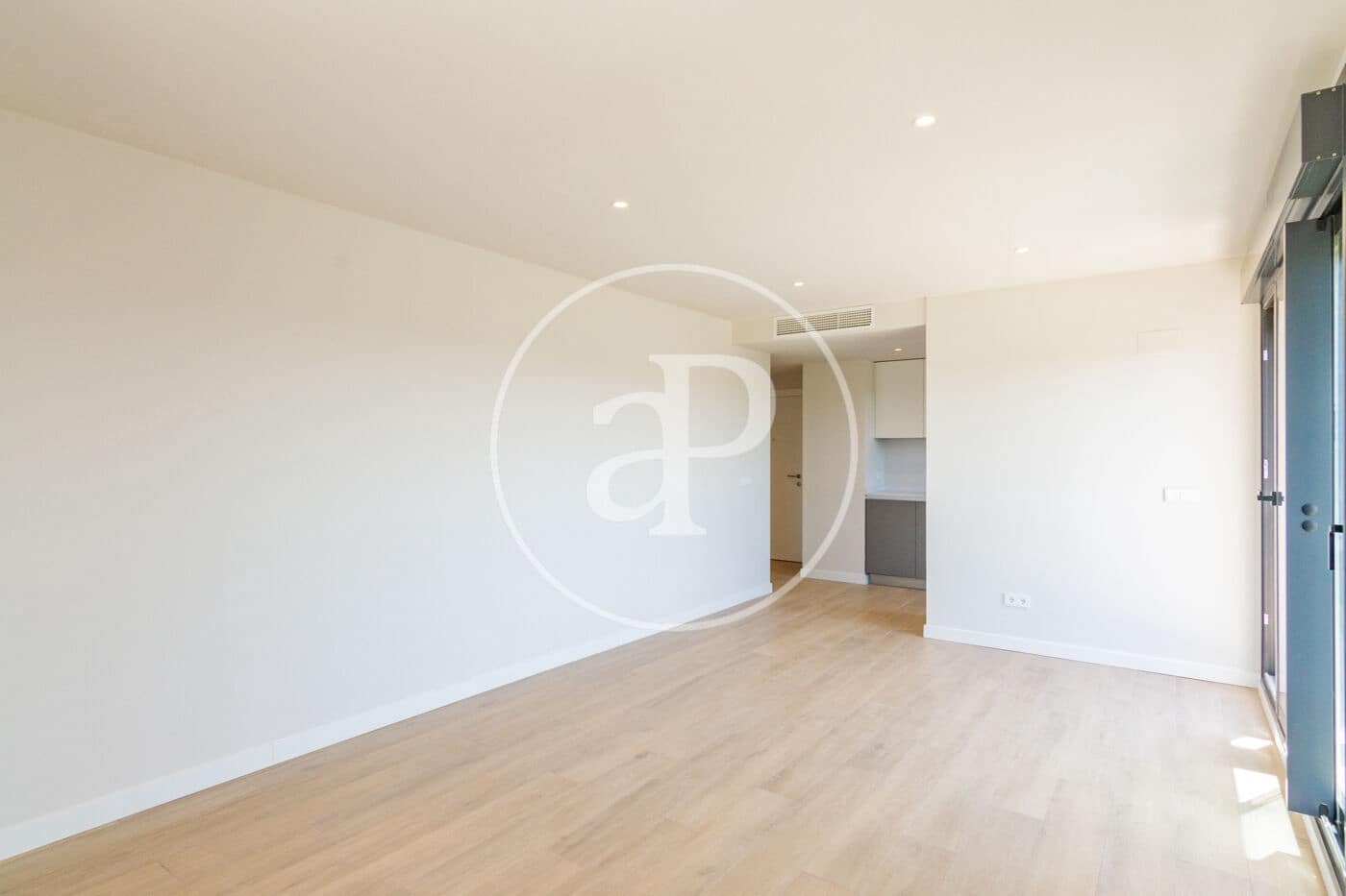 Appartement de 3 chambres à louer à Madrid ville avec piscine - 2 670 € (Ref: 9110573)