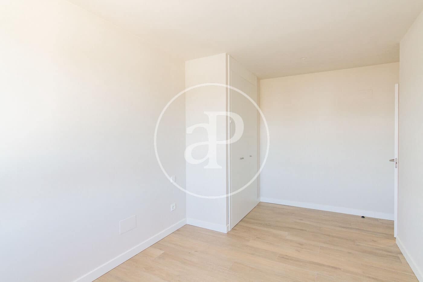 Appartement de 3 chambres à louer à Madrid ville avec piscine - 2 670 € (Ref: 9110573)