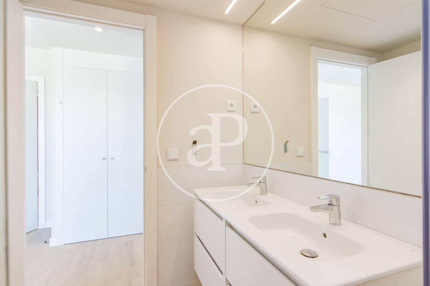 Appartement de 3 chambres à louer à Madrid ville avec piscine - 2 670 € (Ref: 9110573)