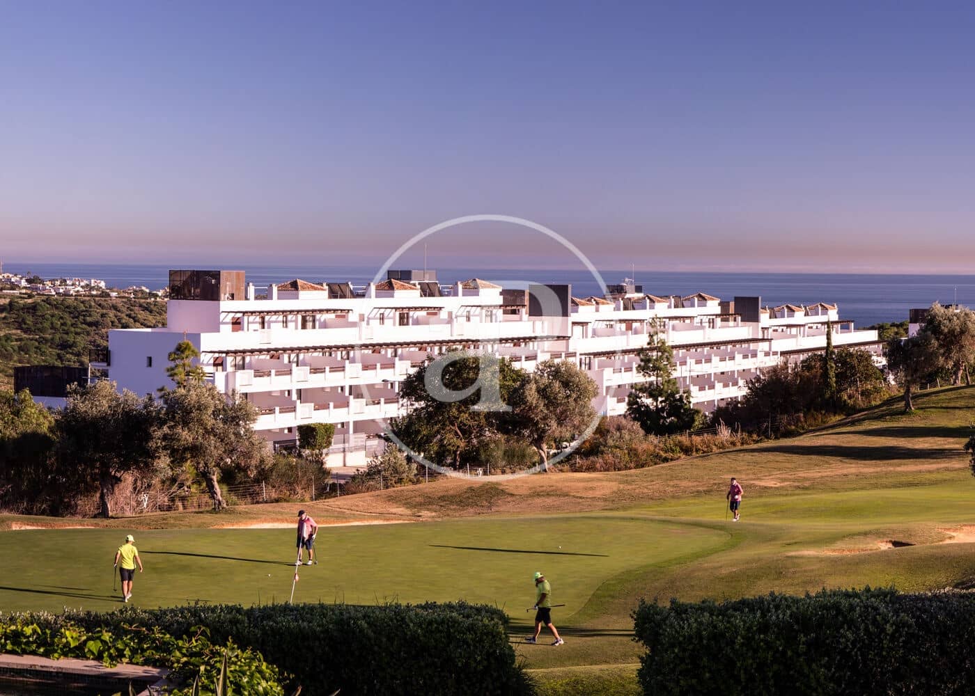 Apartament na sprzedaż w Estepona z basenem - 156 000 € (Ref: 9110576)