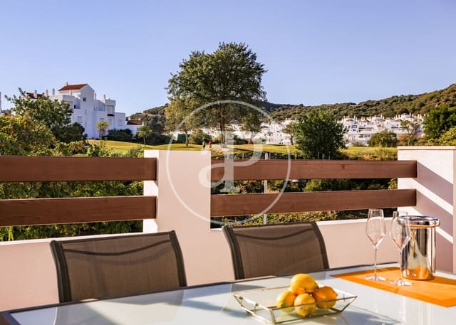 Apartament na sprzedaż w Valle Romano Golf, Estepona z basenem - 156 000 € (Ref: 9110577)