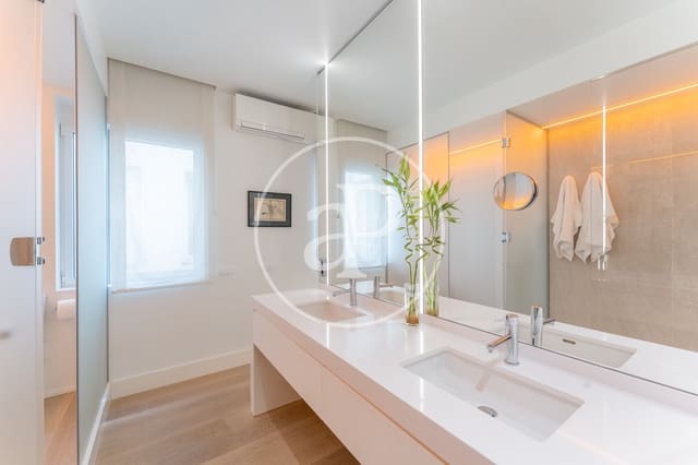 2 soveværelse Lejlighed til leje i Goya, Madrid by - € 3.800 (Ref: 9110578)