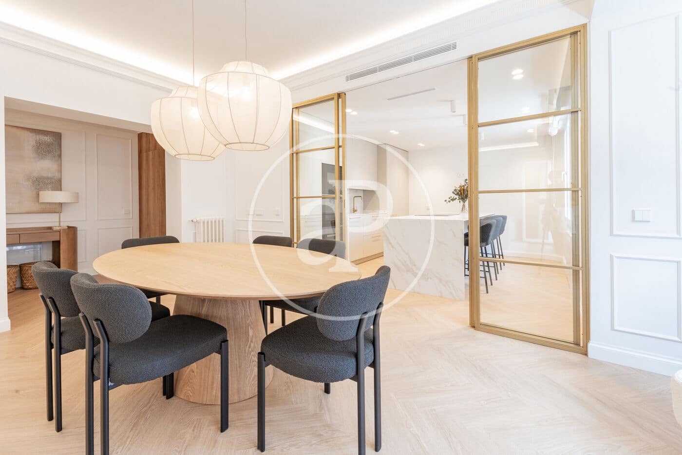 4 soveværelse Lejlighed til salg i Madrid by - € 2.250.000 (Ref: 9110581)