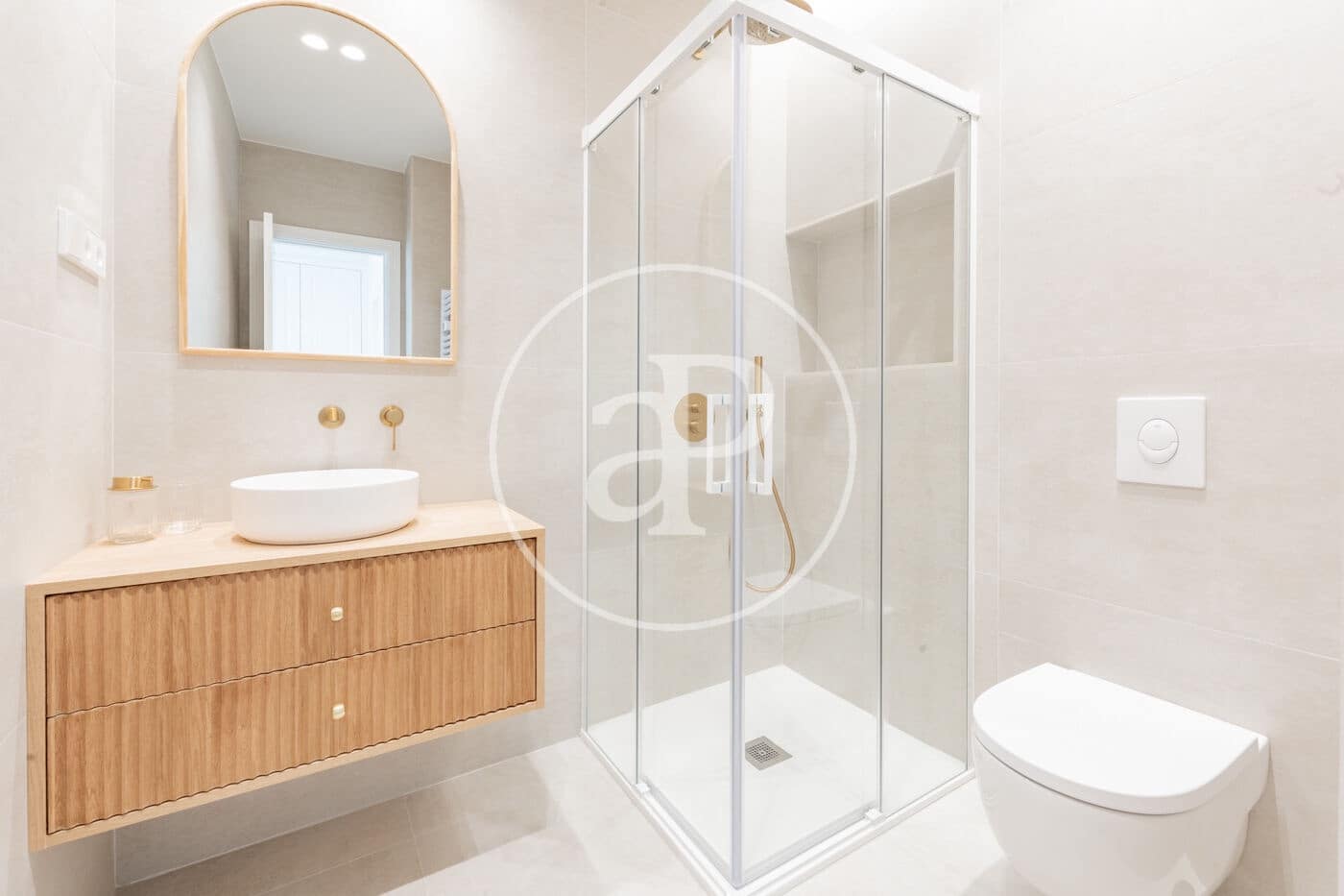 4 soveværelse Lejlighed til salg i Madrid by - € 2.250.000 (Ref: 9110581)