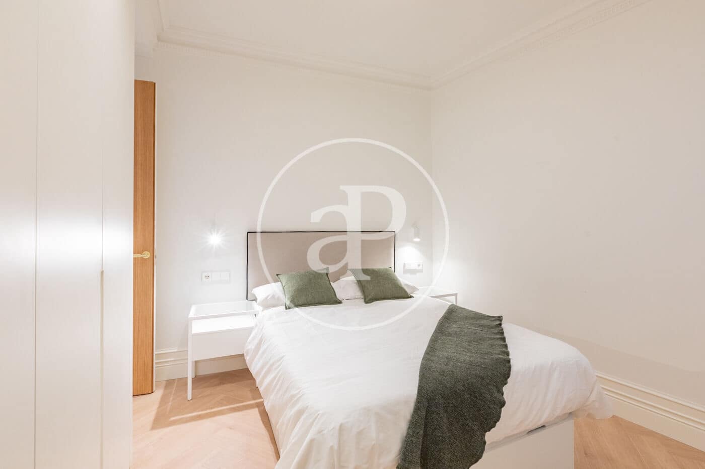 2 soveværelse Lejlighed til salg i Madrid by - € 1.385.000 (Ref: 9110583)