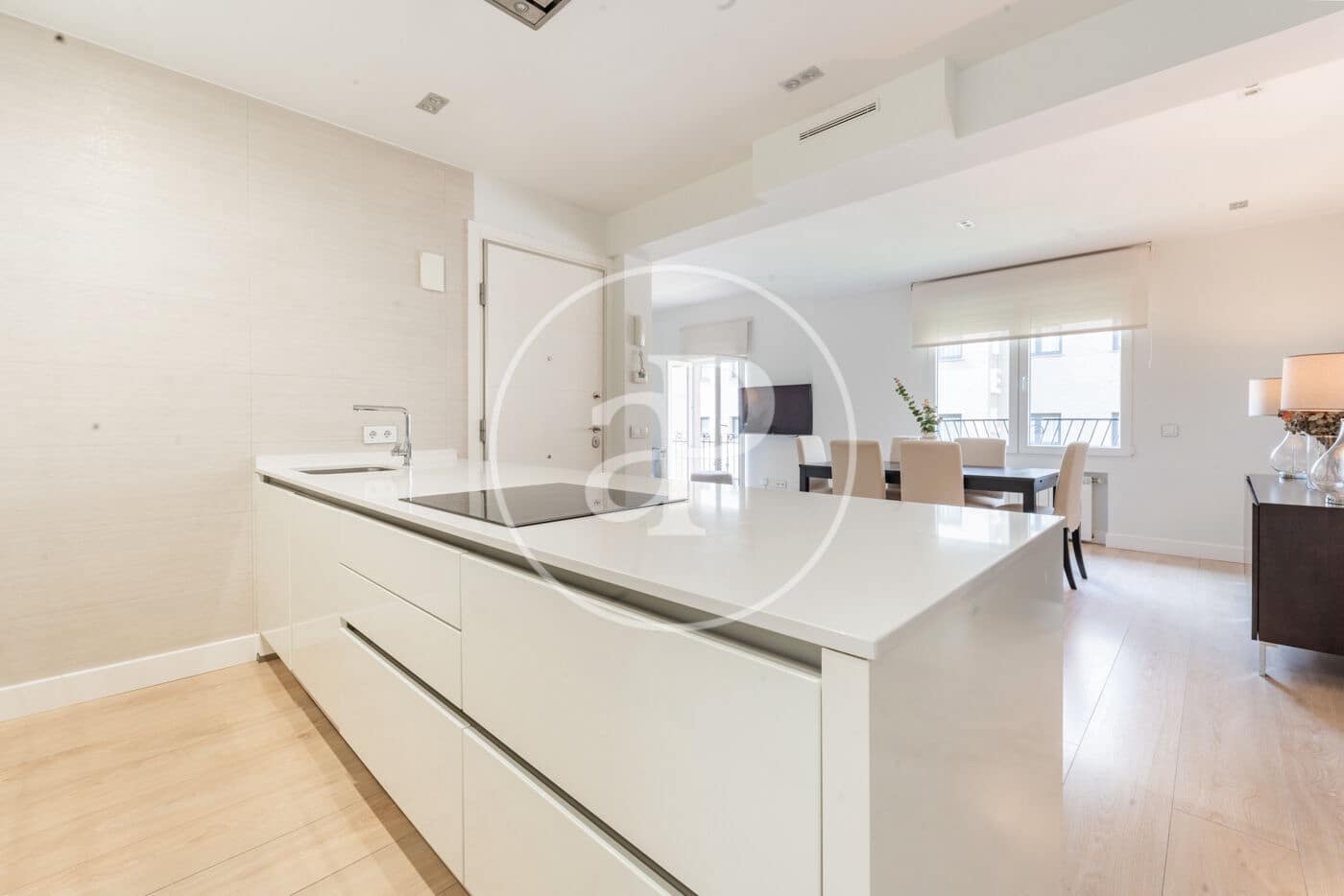 2 Zimmer Apartment zu vermieten in Madrid Stadt - 3.000 € (Ref: 9110586)