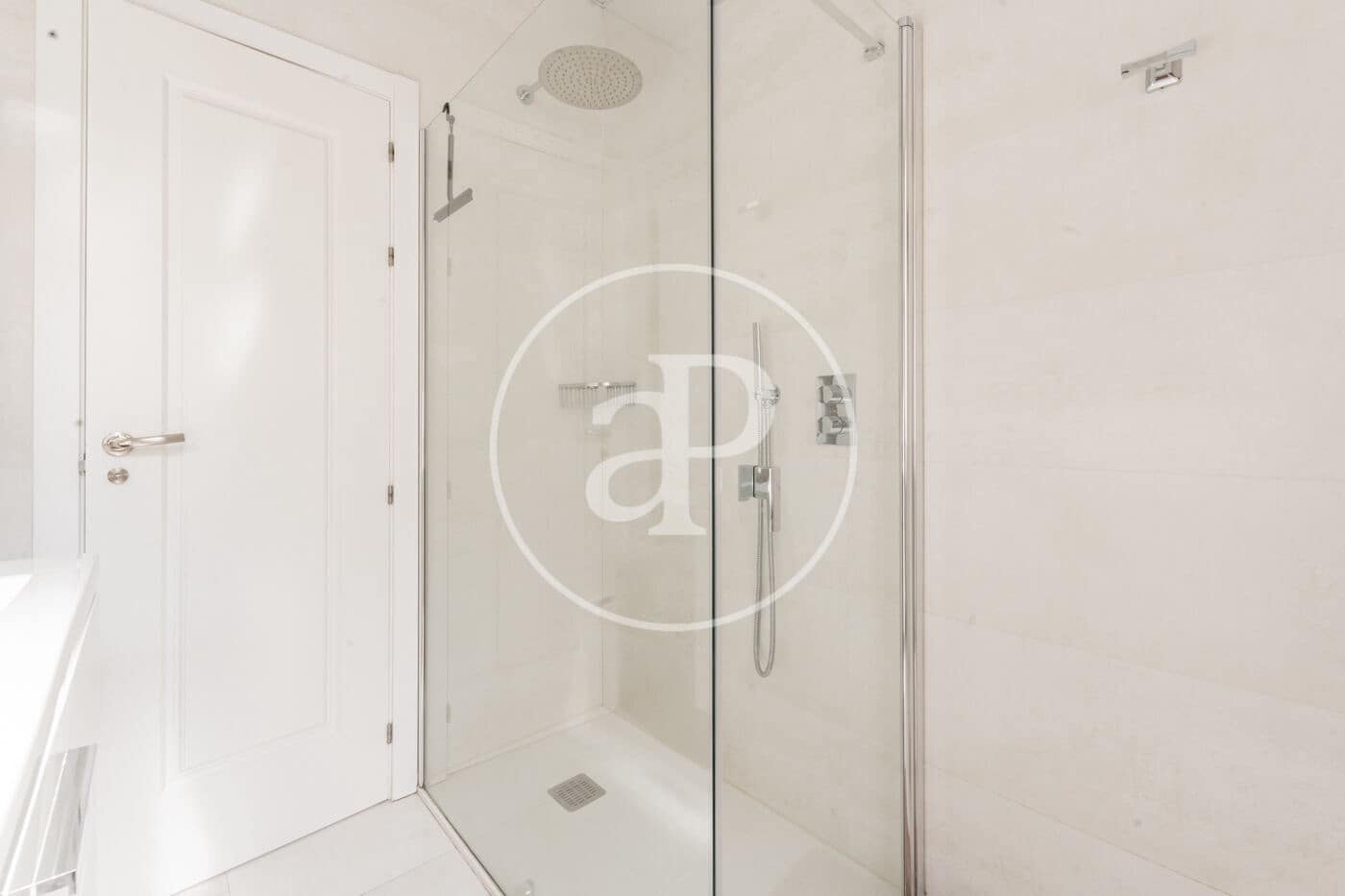 2 Zimmer Apartment zu vermieten in Madrid Stadt - 3.000 € (Ref: 9110586)