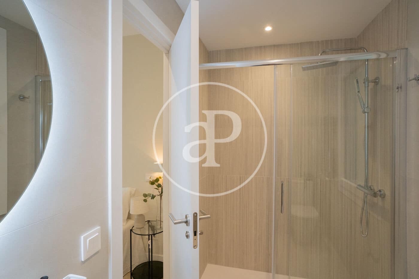 2 soveværelse Lejlighed til salg i Madrid by - € 975.000 (Ref: 9110587)