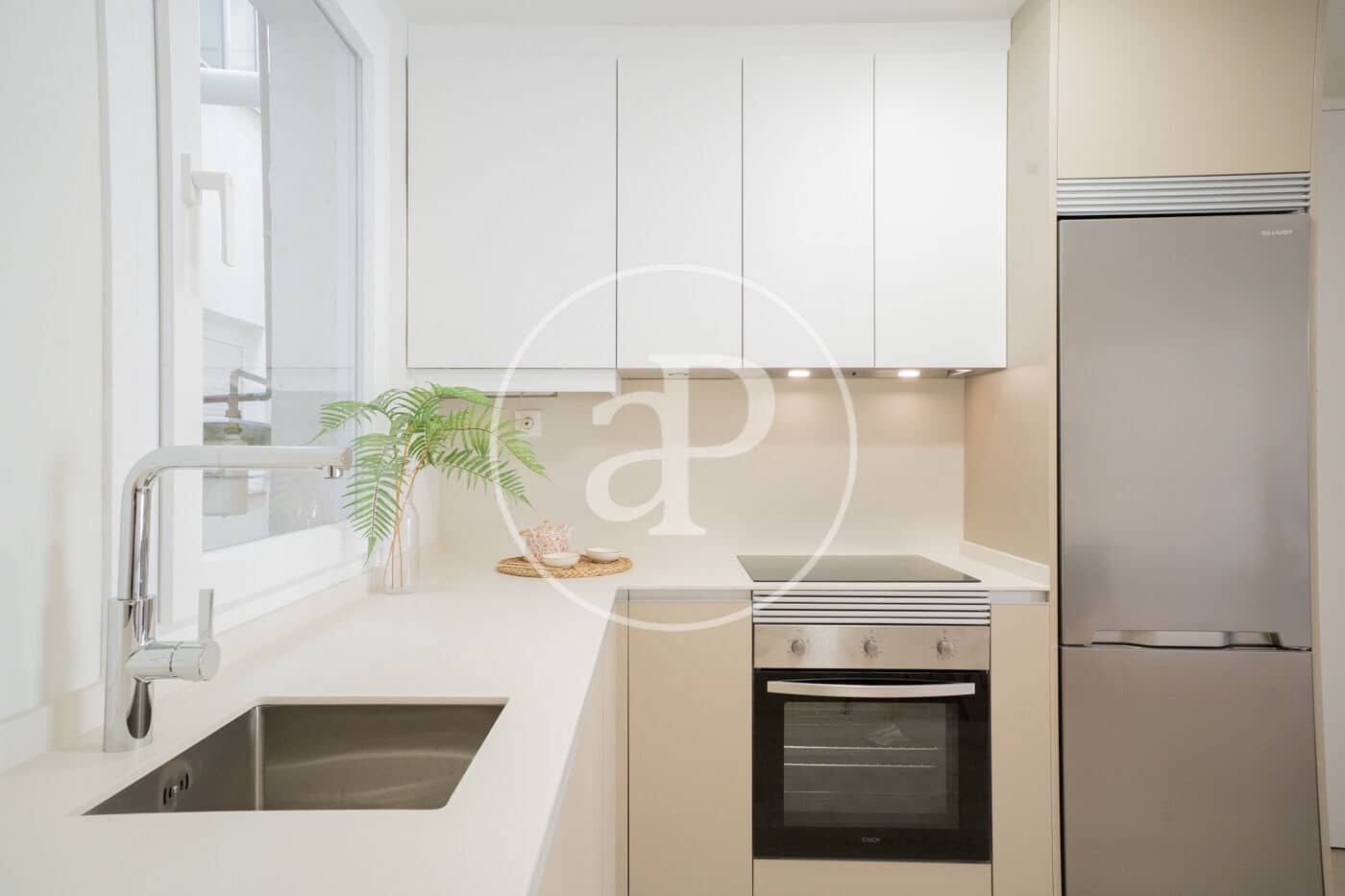 2 soveværelse Lejlighed til salg i Madrid by - € 975.000 (Ref: 9110587)