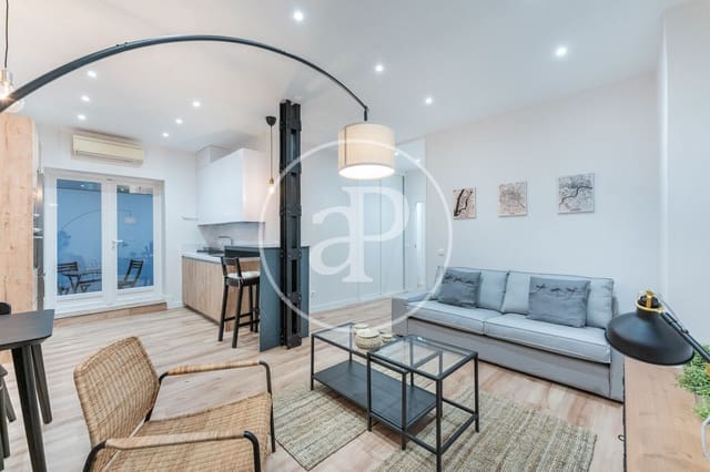 2 soveværelse Lejlighed til salg i Almagro, Madrid by - € 780.000 (Ref: 9112570)