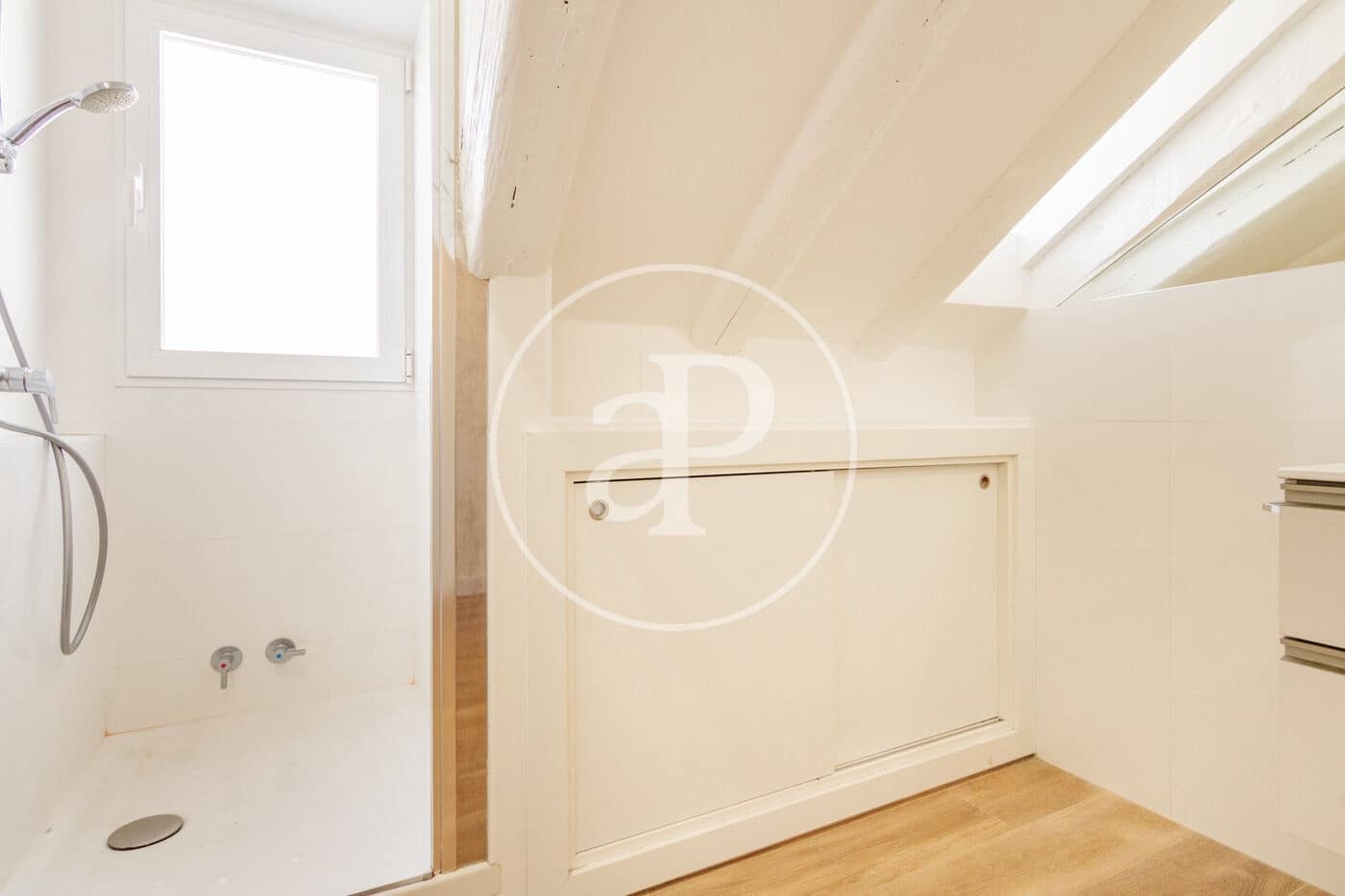 1 makuuhuone Huoneisto vuokrattavana paikassa Madrid kaupunki - 1 800 € (Ref: 9112571)