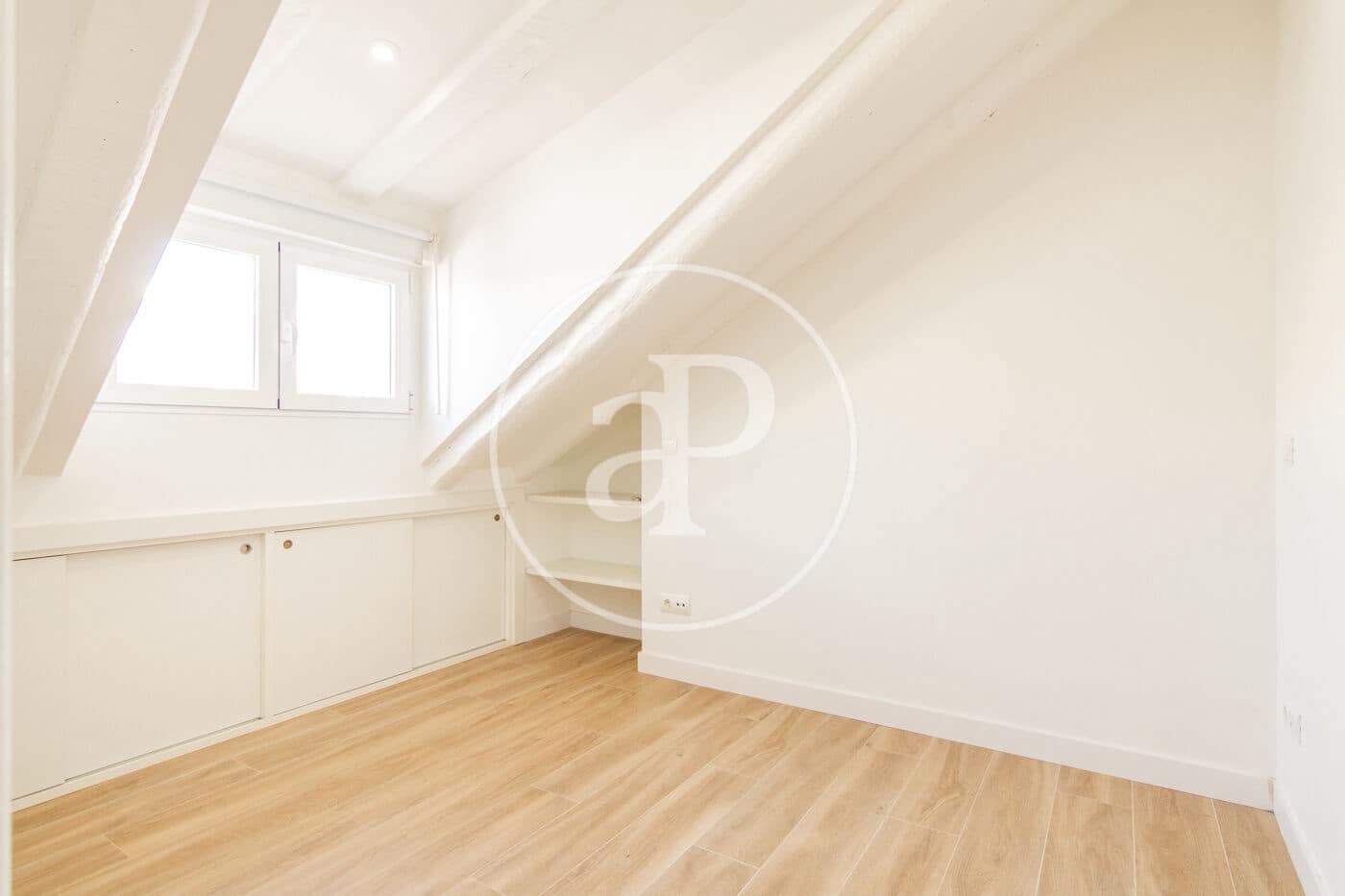 1 makuuhuone Huoneisto vuokrattavana paikassa Madrid kaupunki - 1 800 € (Ref: 9112571)