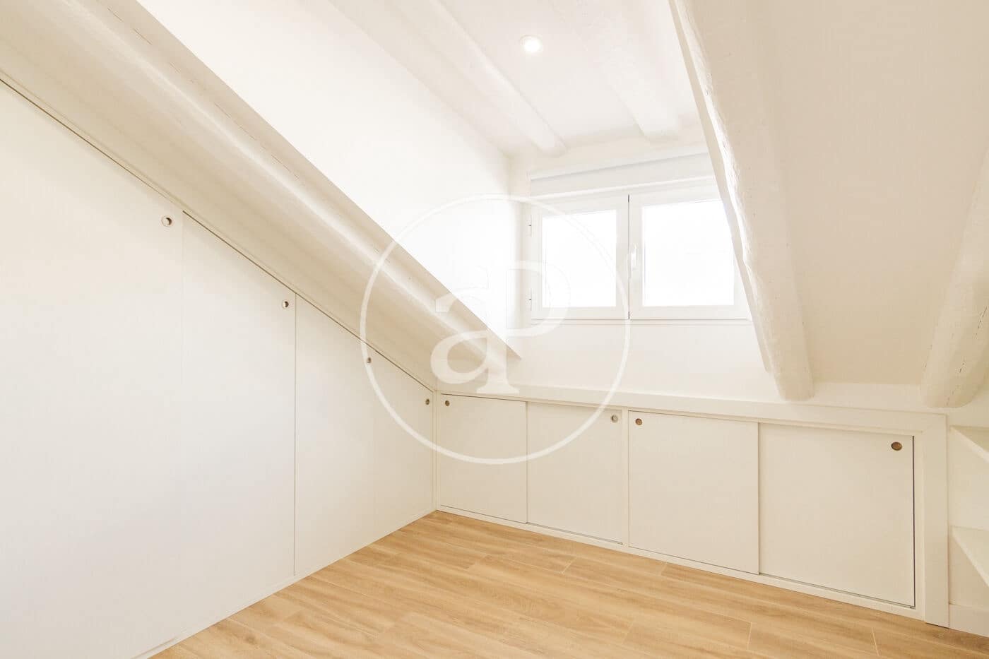 1 makuuhuone Huoneisto vuokrattavana paikassa Madrid kaupunki - 1 800 € (Ref: 9112571)