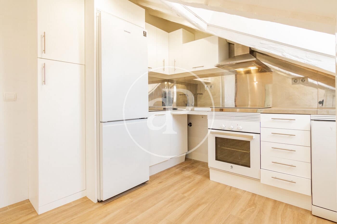 1 makuuhuone Huoneisto vuokrattavana paikassa Madrid kaupunki - 1 800 € (Ref: 9112571)