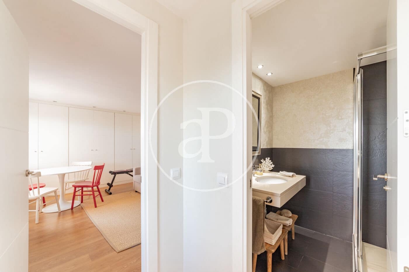 4 soveværelse Penthouse til salg i Madrid by med swimmingpool - € 1.895.000 (Ref: 9112573)