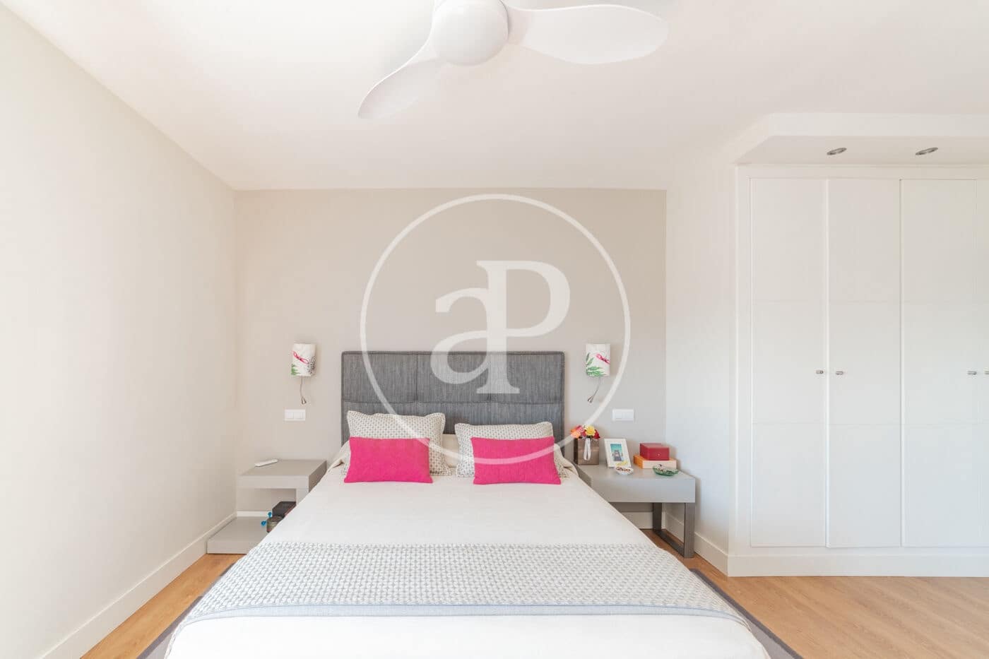 4 soveværelse Penthouse til salg i Madrid by med swimmingpool - € 1.895.000 (Ref: 9112573)