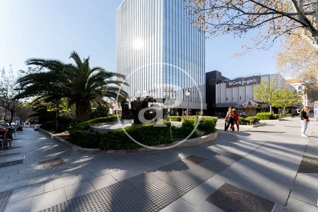 2 soveværelse Lejlighed til leje i Castellana, Madrid by - € 2.700 (Ref: 9112580)