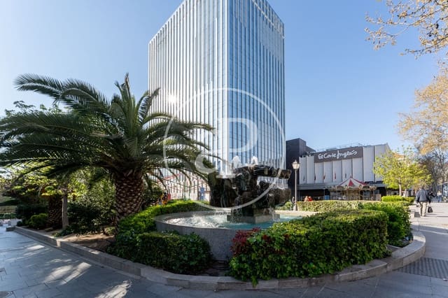 2 slaapkamer Appartement te huur in Castellana, Madrid stad - € 3.000 (Ref: 9112580)
