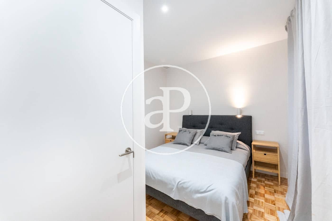 2 soveværelse Lejlighed til salg i Madrid by - € 850.000 (Ref: 9114375)