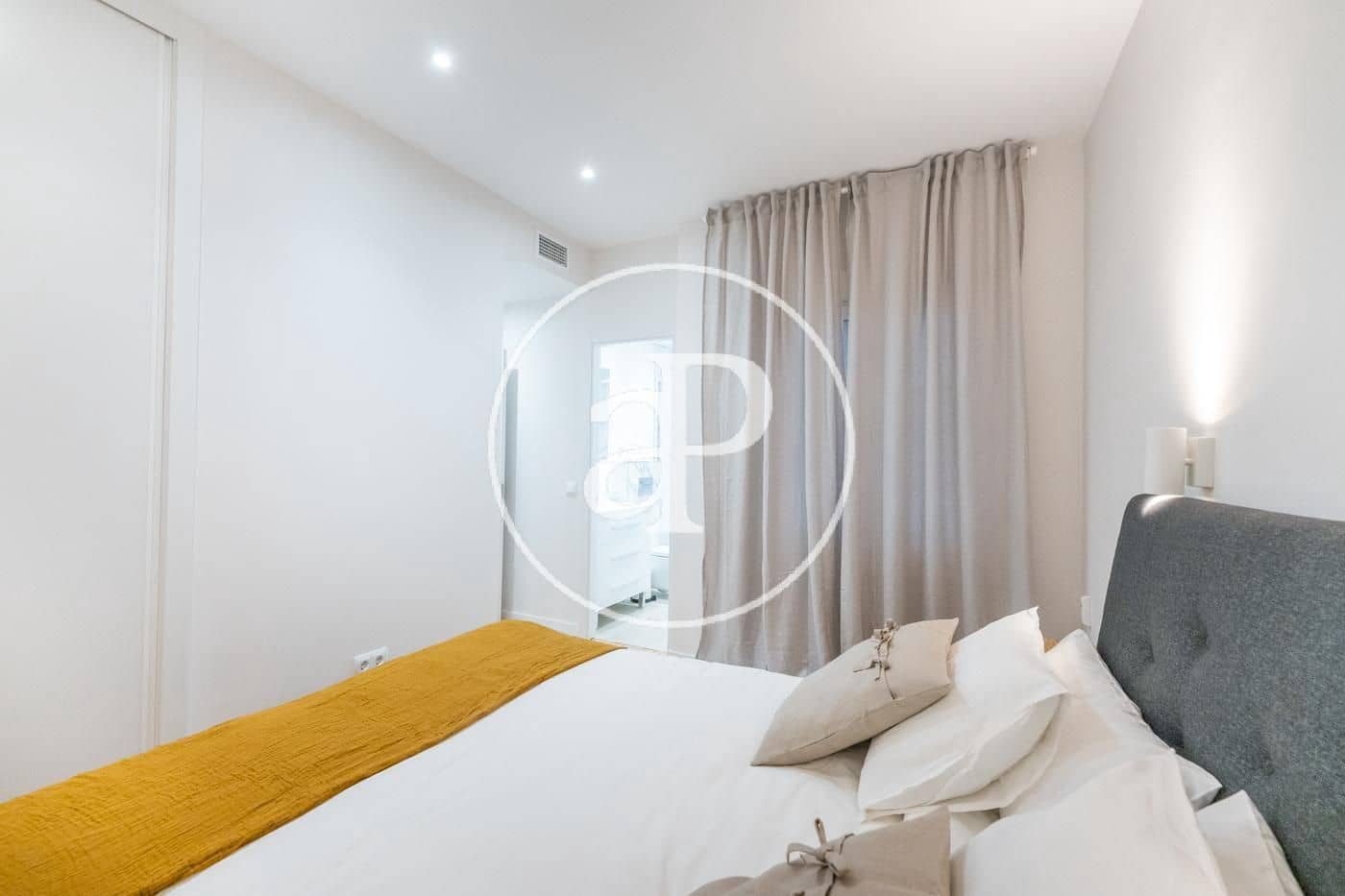 2 soveværelse Lejlighed til salg i Madrid by - € 850.000 (Ref: 9114375)