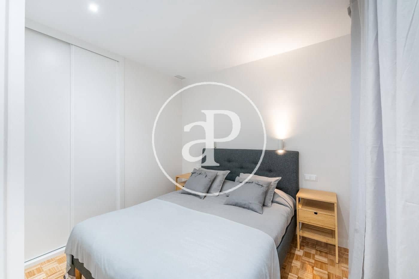 2 soveværelse Lejlighed til salg i Madrid by - € 850.000 (Ref: 9114375)