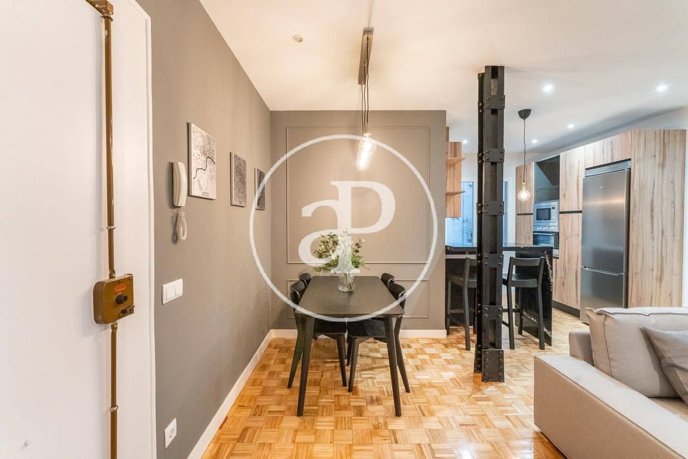 2 soveværelse Lejlighed til salg i Madrid by - € 850.000 (Ref: 9114375)