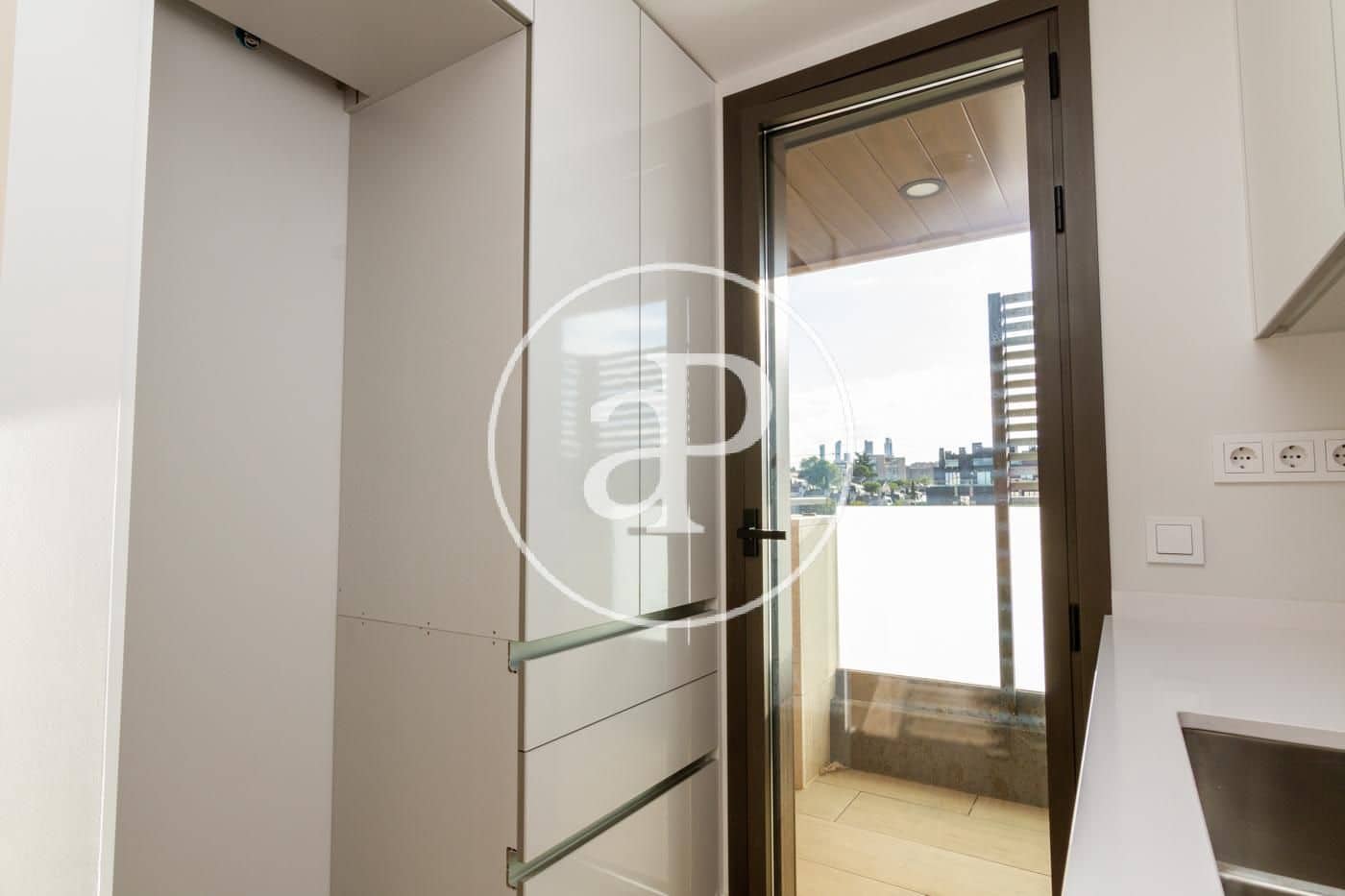 1 camera da letto Appartamento da affittare in Madrid citta con piscina - 1.700 € (Rif: 9114376)