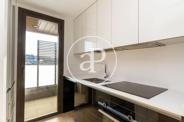 1 soveværelse Lejlighed til leje i Peñagrande, Madrid by med swimmingpool - € 1.700 (Ref: 9114376)