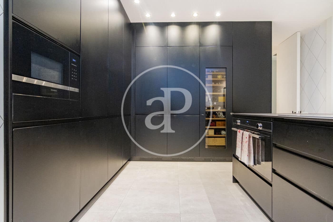 4 slaapkamer Appartement te koop in Madrid stad - € 4.200.000 (Ref: 9114380)