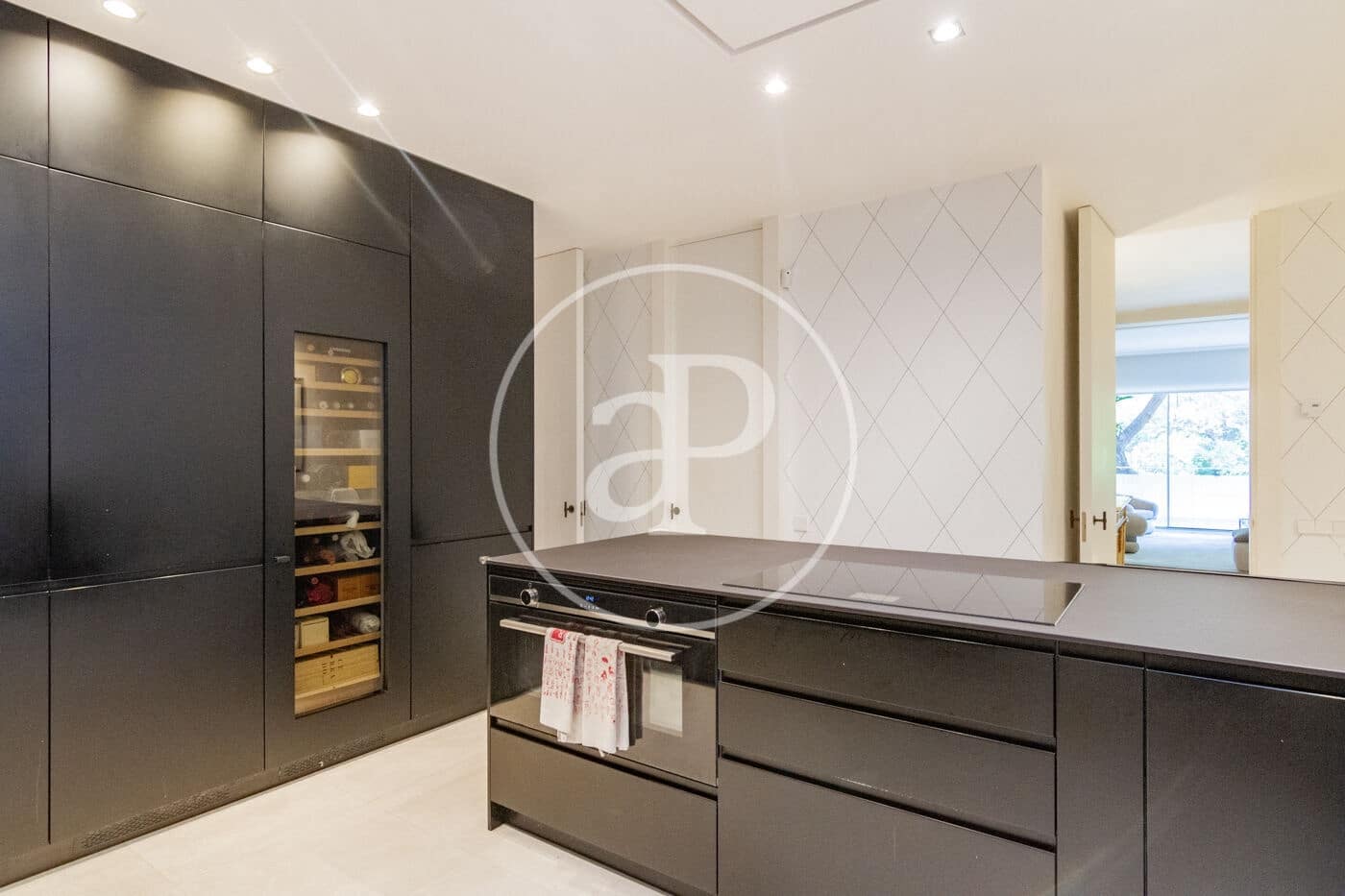 4 slaapkamer Appartement te koop in Madrid stad - € 4.200.000 (Ref: 9114380)