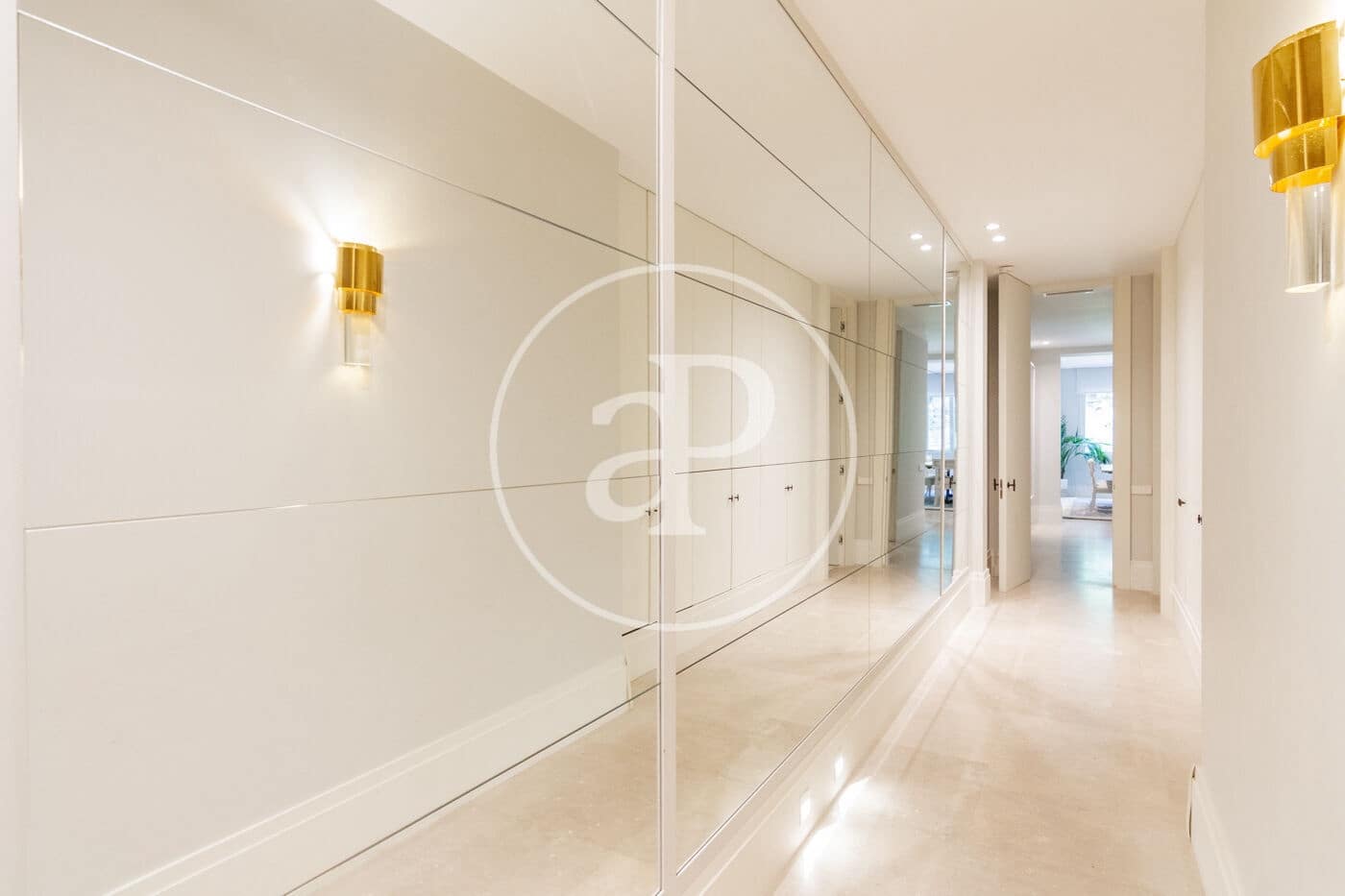 4 slaapkamer Appartement te koop in Madrid stad - € 4.200.000 (Ref: 9114380)