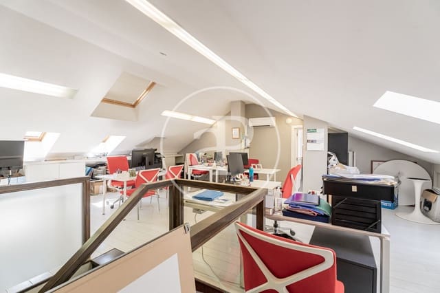 5 sypialnia Willa na sprzedaż w Aravaca, Miasto Madryt - 1 300 000 € (Ref: 9116347)