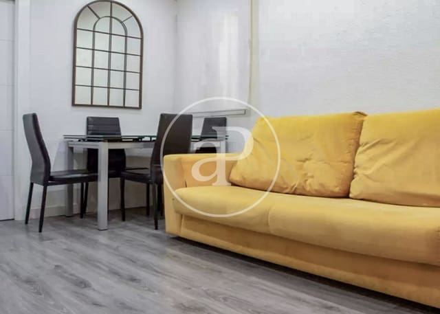 2 soveværelse Lejlighed til leje i Goya, Madrid by - € 1.700 (Ref: 9118965)