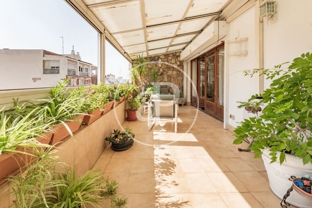 4 bedroom Apartment for sale in Gaztambide, Madrid city - € 1,425,000 (Ref: 9118967)