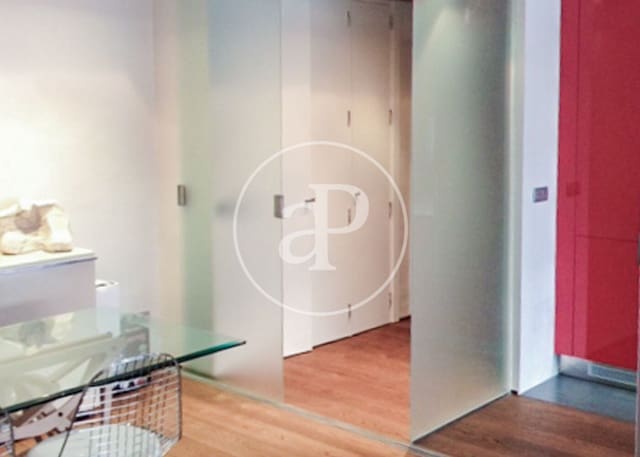 1 quarto Apartamento para arrendar em Hispanoamérica, Madrid cidade com piscina - 1 850 € (Ref: 9118968)