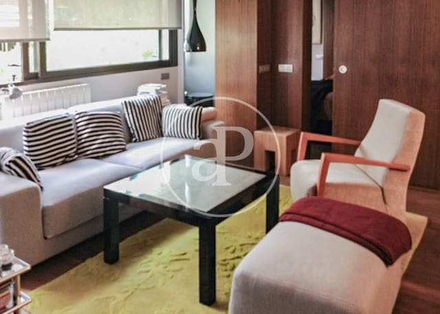 1 quarto Apartamento para arrendar em Hispanoamérica, Madrid cidade com piscina - 1 850 € (Ref: 9118968)