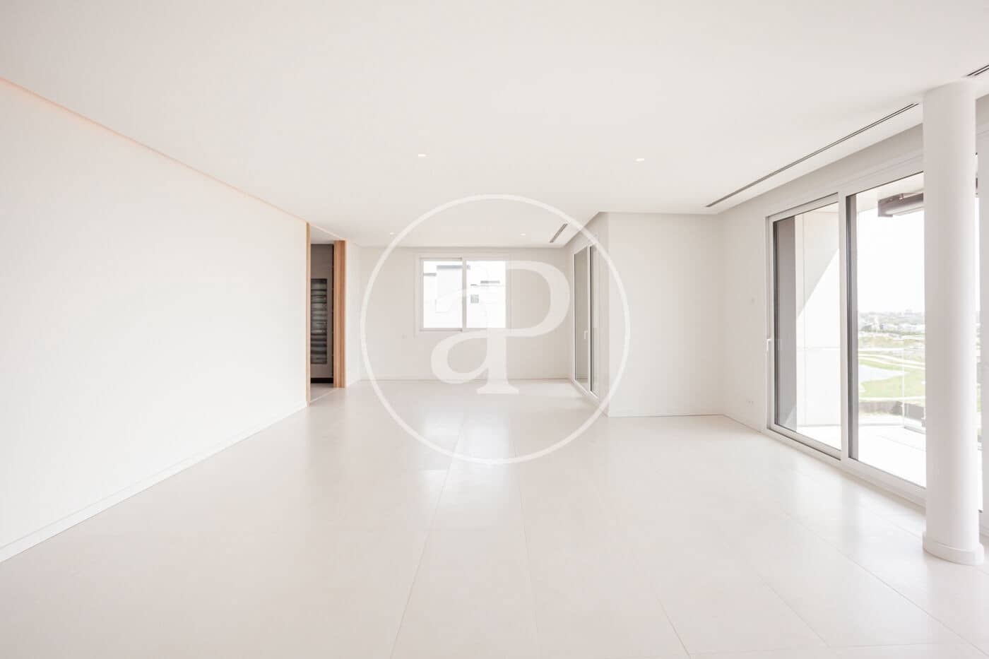 5 soveværelse Lejlighed til leje i Pozuelo de Alarcon med swimmingpool - € 18.000 (Ref: 9118970)