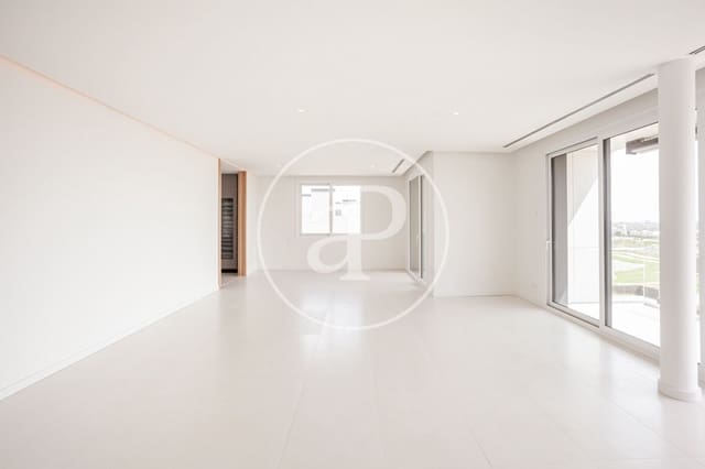 5 soveværelse Lejlighed til leje i Pozuelo de Alarcón med swimmingpool - € 18.000 (Ref: 9118970)