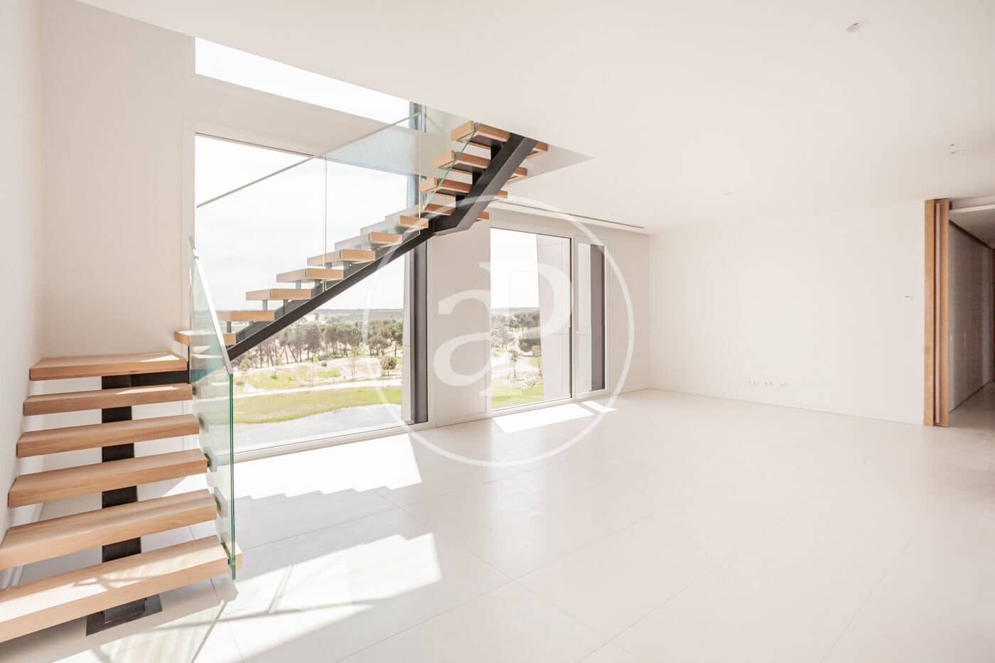 5 soveværelse Lejlighed til leje i Pozuelo de Alarcon med swimmingpool - € 18.000 (Ref: 9118970)