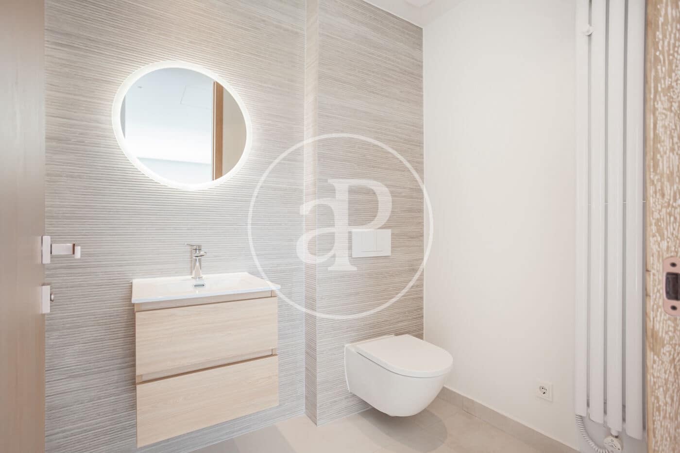 5 soveværelse Lejlighed til leje i Pozuelo de Alarcon med swimmingpool - € 18.000 (Ref: 9118970)