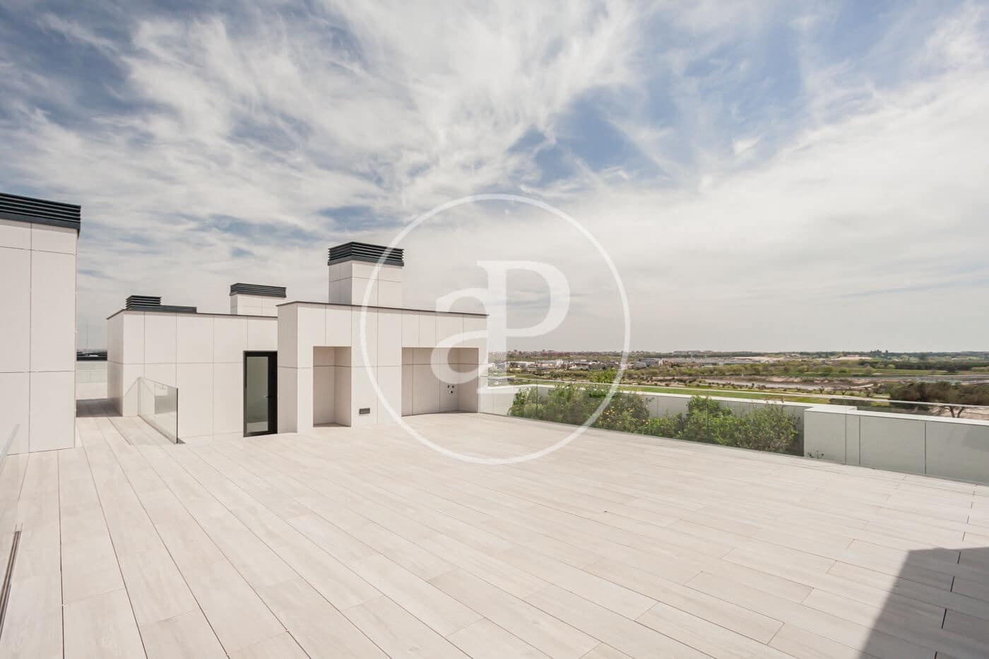 5 soveværelse Lejlighed til leje i Pozuelo de Alarcon med swimmingpool - € 18.000 (Ref: 9118970)