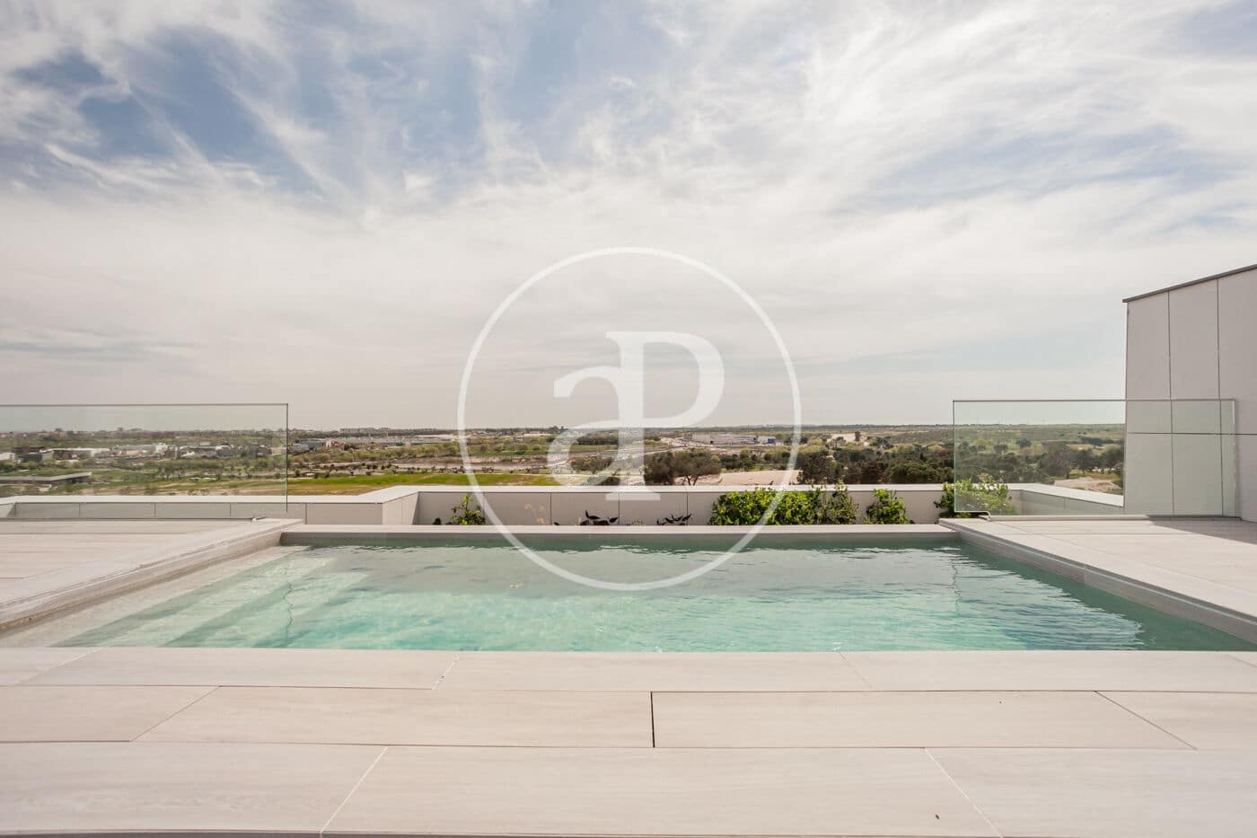 5 soveværelse Lejlighed til leje i Pozuelo de Alarcon med swimmingpool - € 18.000 (Ref: 9118970)