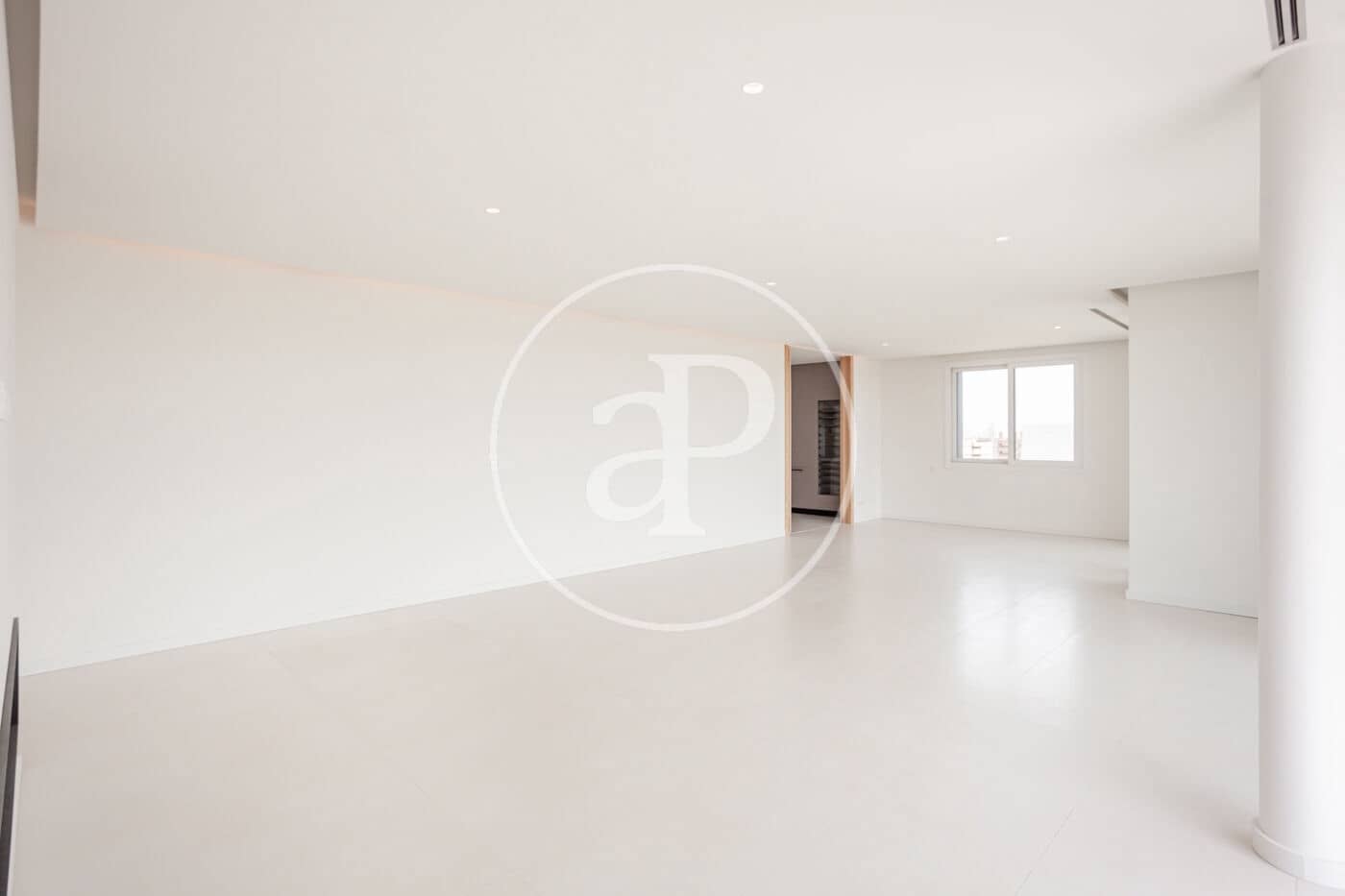 5 soveværelse Lejlighed til leje i Pozuelo de Alarcon med swimmingpool - € 18.000 (Ref: 9118970)