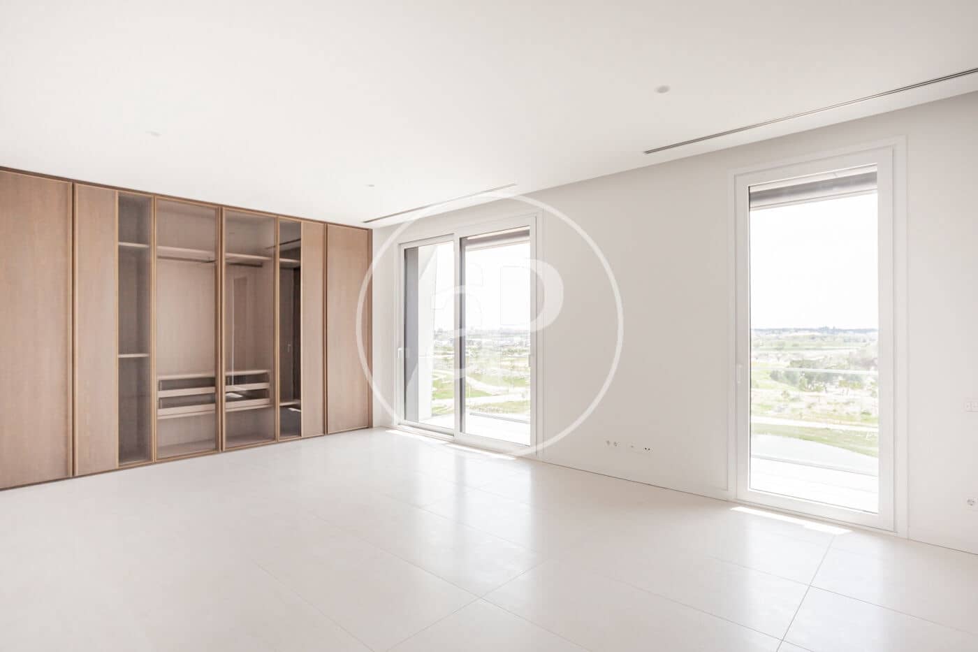 5 soveværelse Lejlighed til leje i Pozuelo de Alarcon med swimmingpool - € 18.000 (Ref: 9118970)