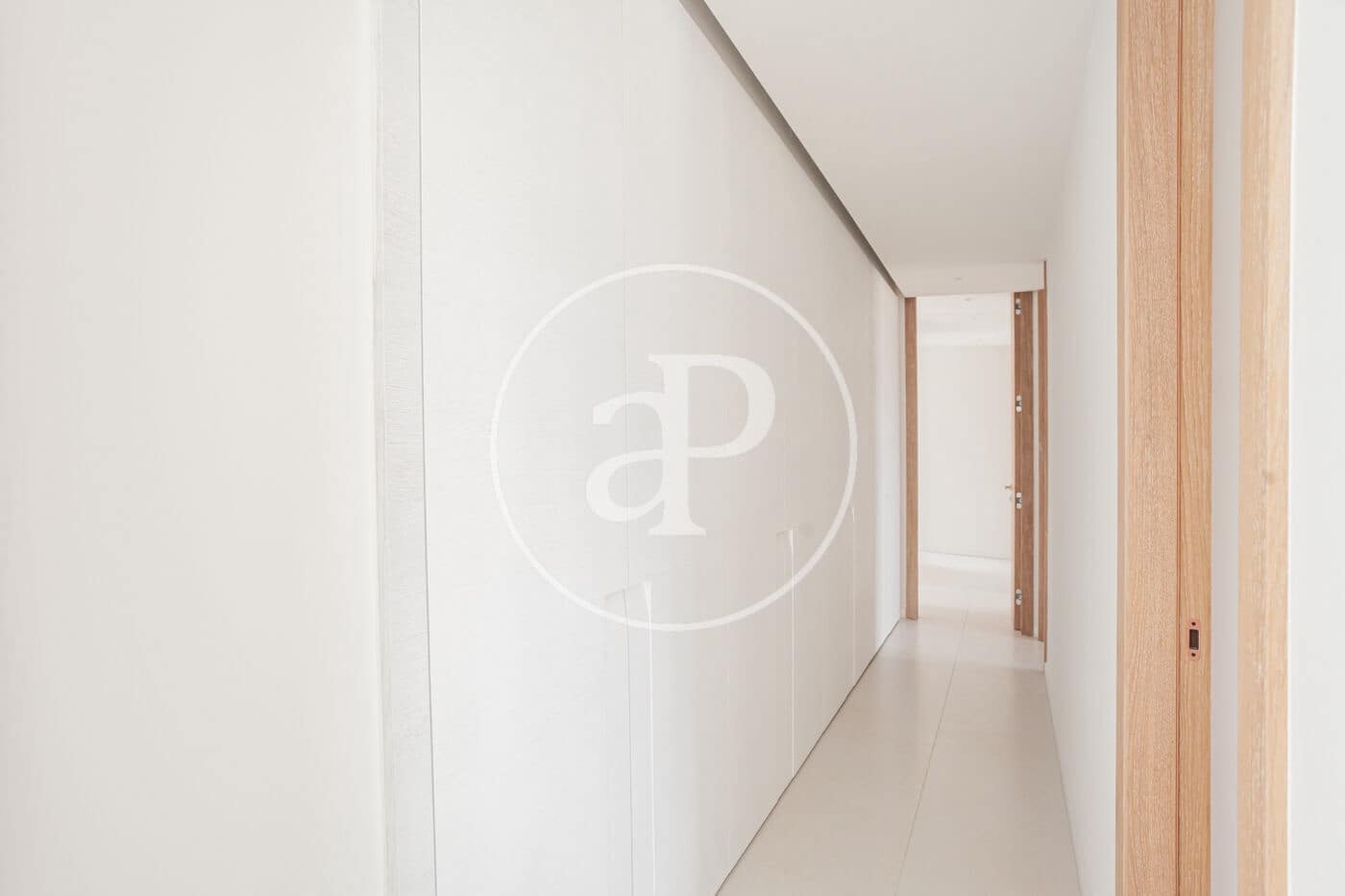 5 soveværelse Lejlighed til leje i Pozuelo de Alarcon med swimmingpool - € 18.000 (Ref: 9118970)