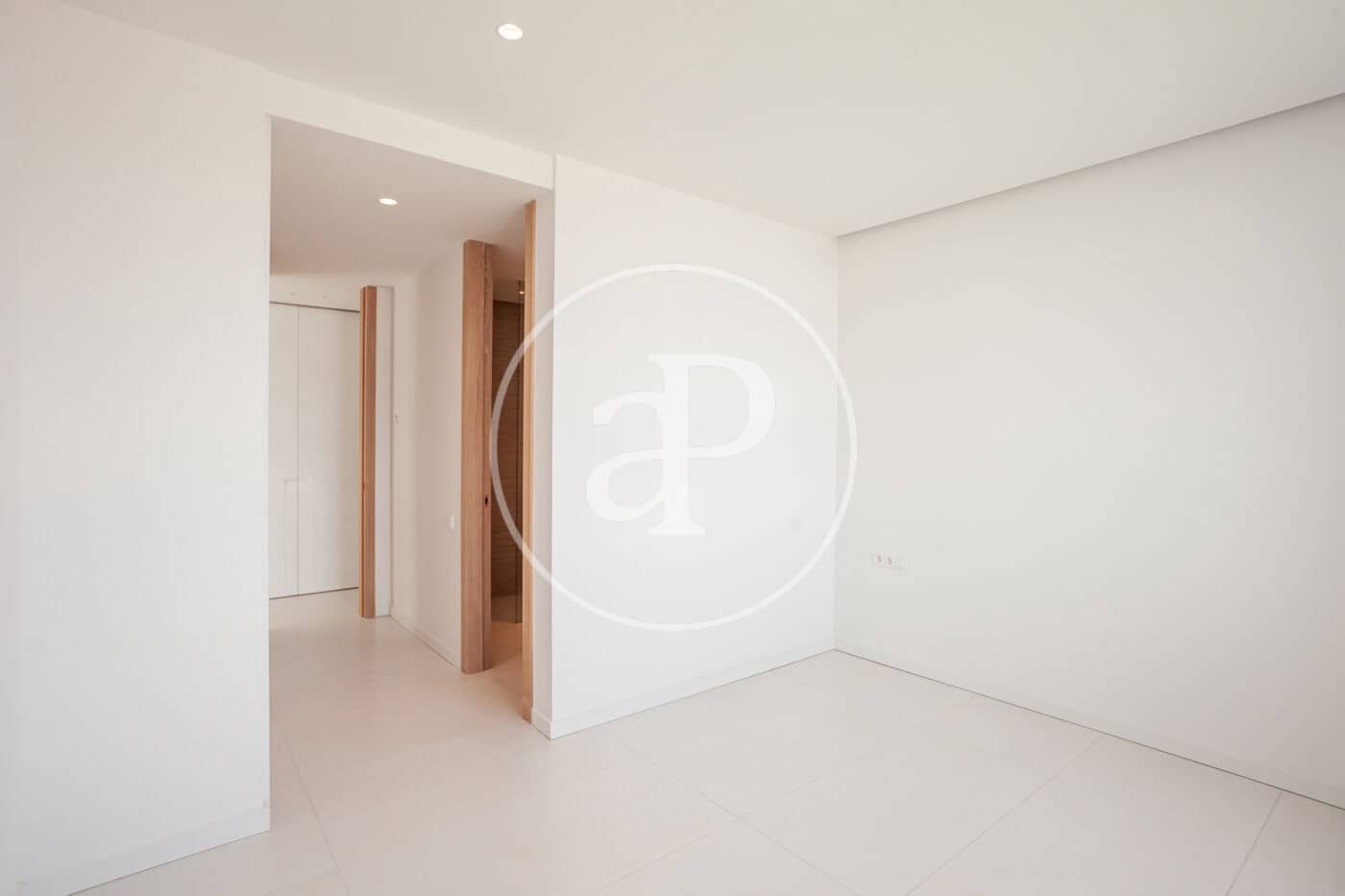 5 soveværelse Lejlighed til leje i Pozuelo de Alarcon med swimmingpool - € 18.000 (Ref: 9118970)